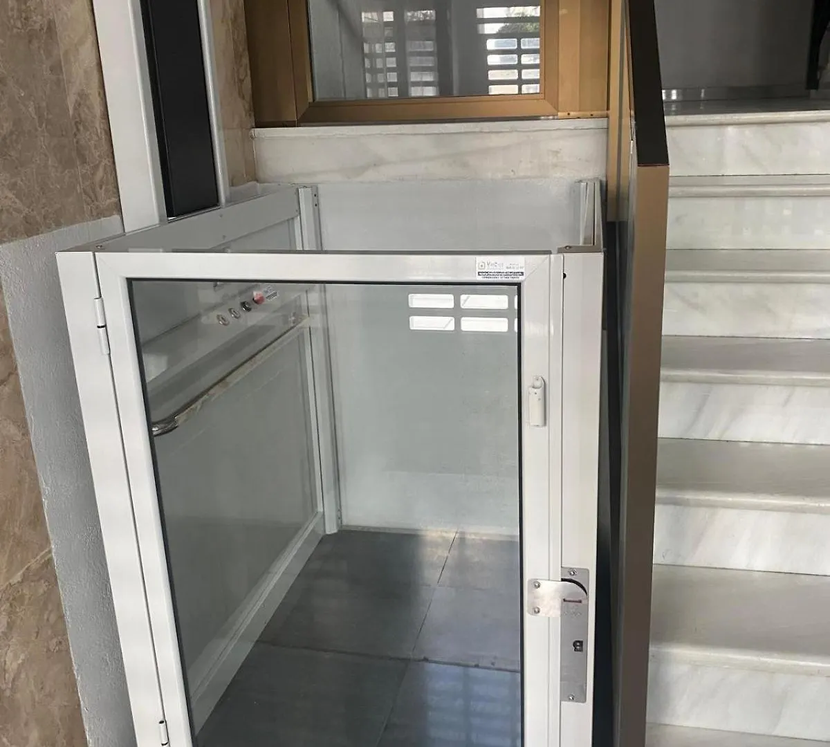 Vivienda Monterreal Primera Linea Playa Estepona