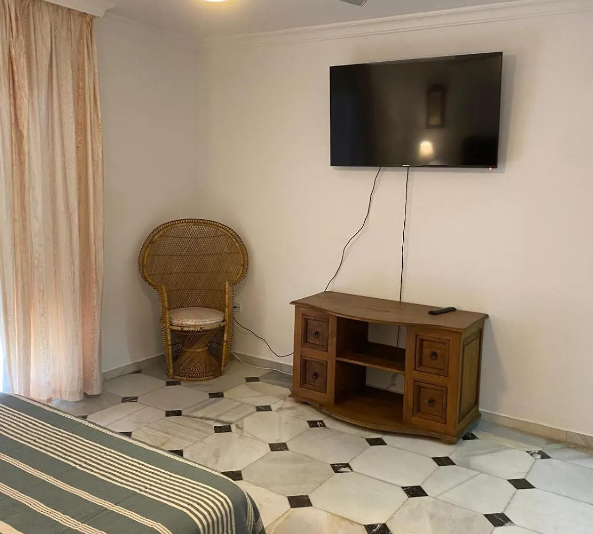 Vivienda Monterreal Primera Linea Playa Estepona 0*,  Spanien