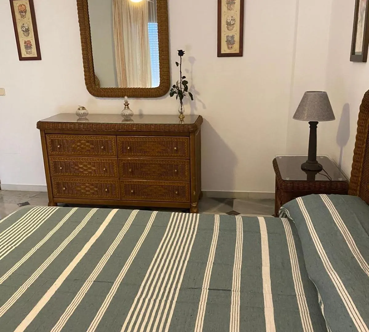Vivienda Monterreal Primera Linea Playa Estepona
